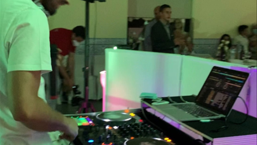DJ Johnny