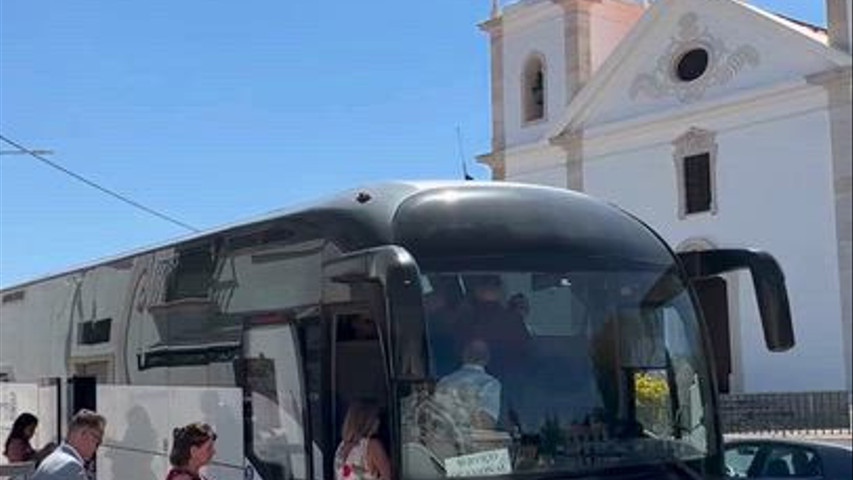 Transporte de Convidados da Igreja para a Quinta