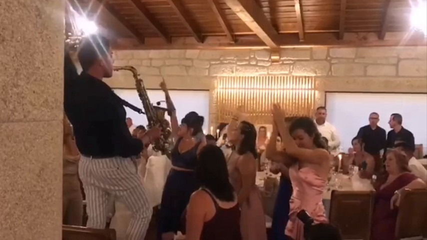 Animação durante o jantar e abertura de pista com Dj - Joel Ferreira Sax (Live)