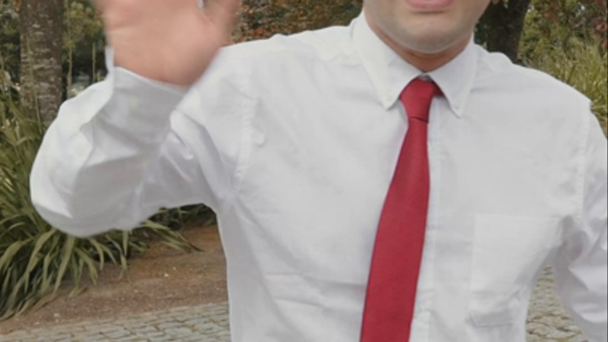 Julinho, O empregado