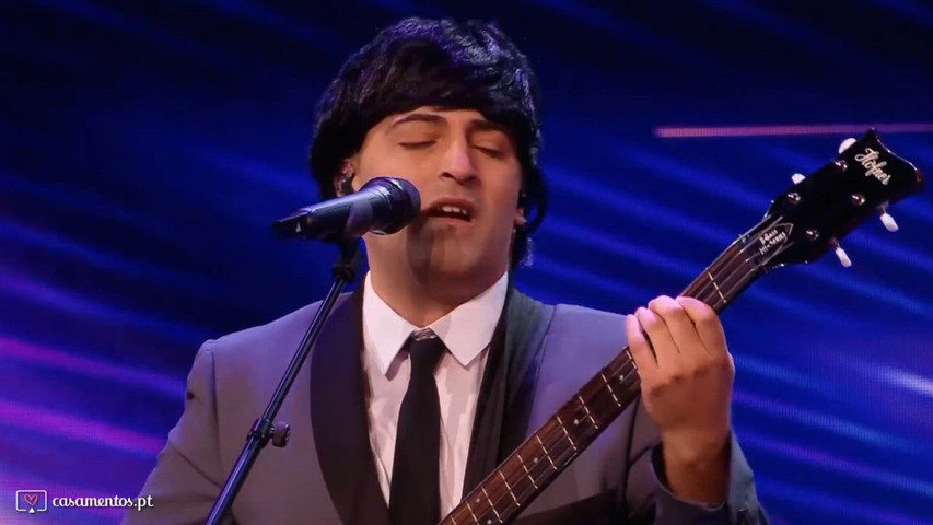She loves you Live