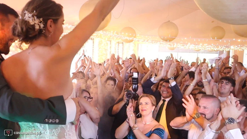INSANE WEDDING PARTY 