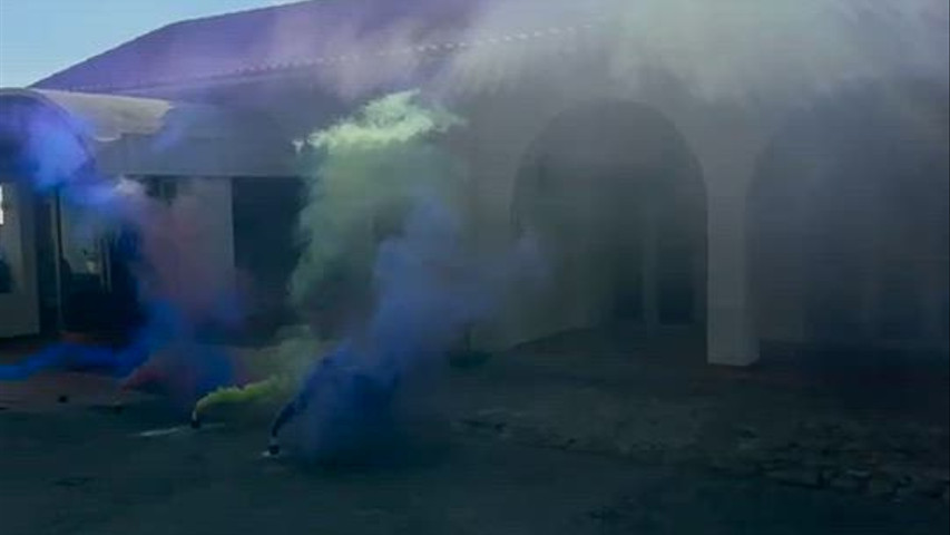 Entrada dos Noivos com o efeito de fumo colorido