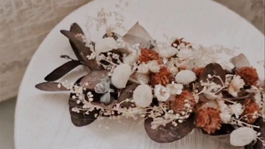 Toucado em flores preservadas