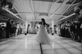 Make Me Feel Weddings - 22