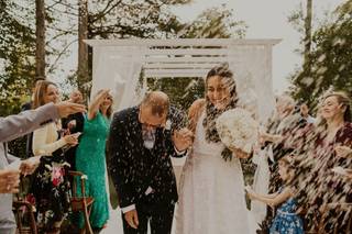 Make Me Feel Weddings - 17
