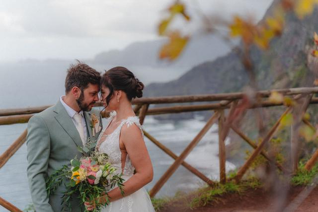 Madeira Island Bridal & Party HairStylist - 3