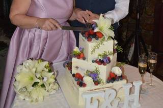 Best Cake In Town - 4