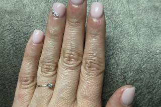 Ana Santos Nail Stylist & Make-Up Artist - 15