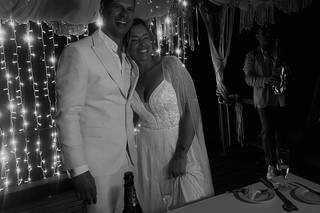 Set Lounge Beach Weddings 4