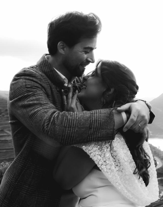 Love Stories with Jess – Wedding Content Creator - 1