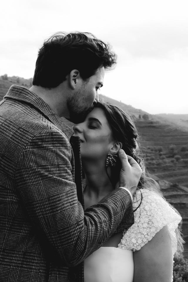 Love Stories with Jess – Wedding Content Creator - 3