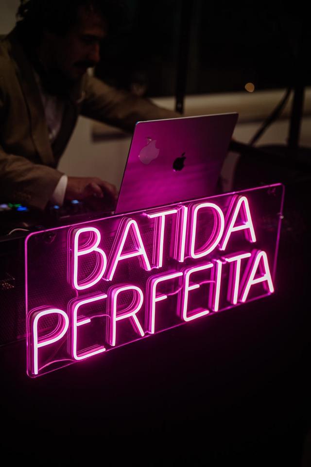 Batida Perfeita - Live Music and DJ - 2
