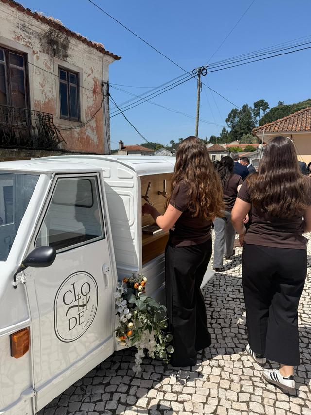 Clotilde Mobile Bar - 2