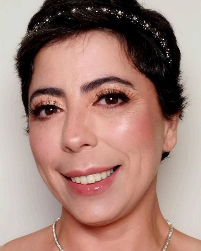 Emanuela Briote Makeup Artist - 1