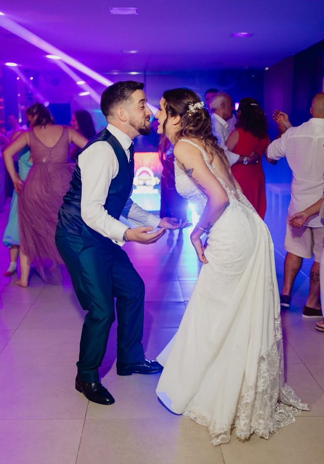 Renas Party Groove - 2