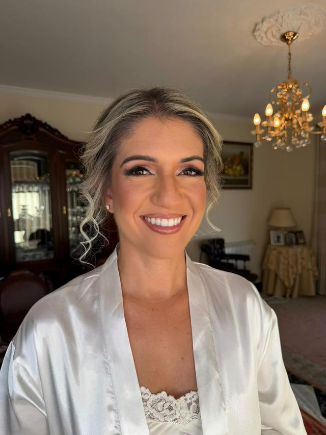 Tatiana Magalhães Hairstyle - 1