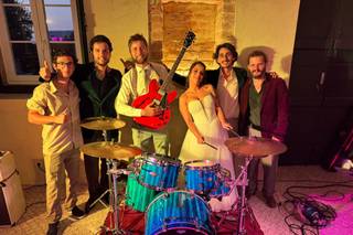 No Funny Business - Banda - 5