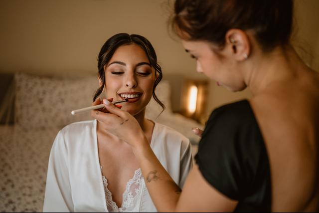 Sofia Gomes Maquilhagem & Penteados - 3