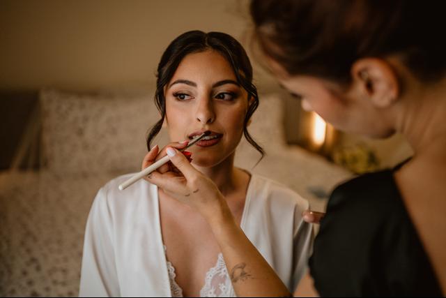 Sofia Gomes Maquilhagem & Penteados - 4