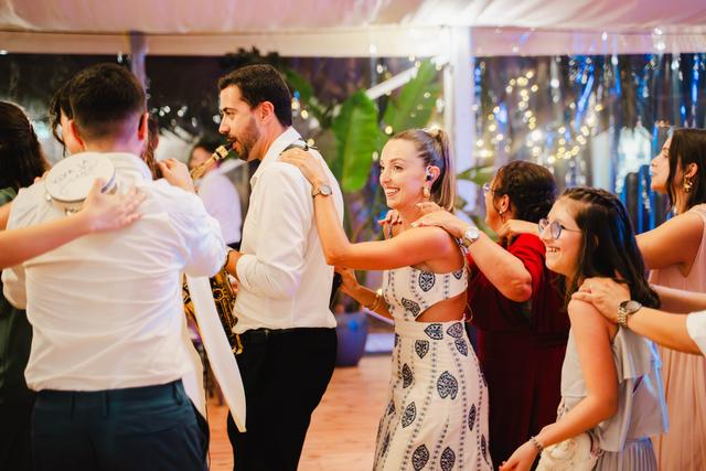 Spot the Difference in your Wedding - 4