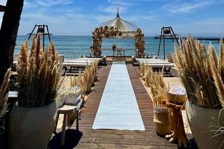 Set Lounge Beach Weddings - 13