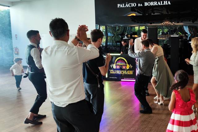 Renas Party Groove 1