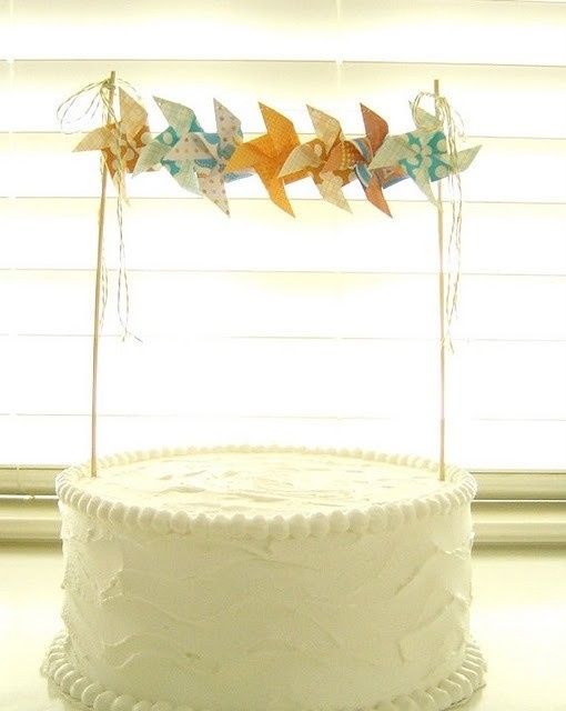cake toper