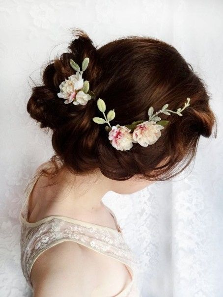 Flores no cabelo