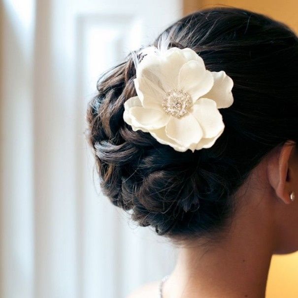 Flores no cabelo