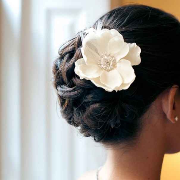 Flores no cabelo