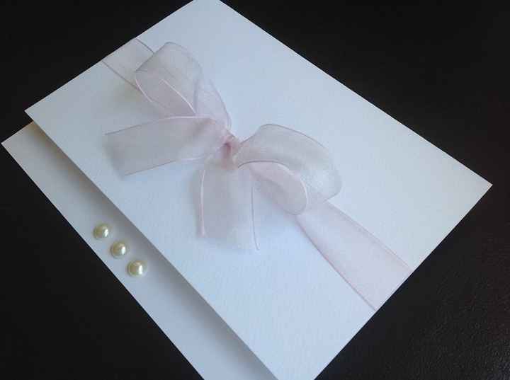 convite branco e rosa