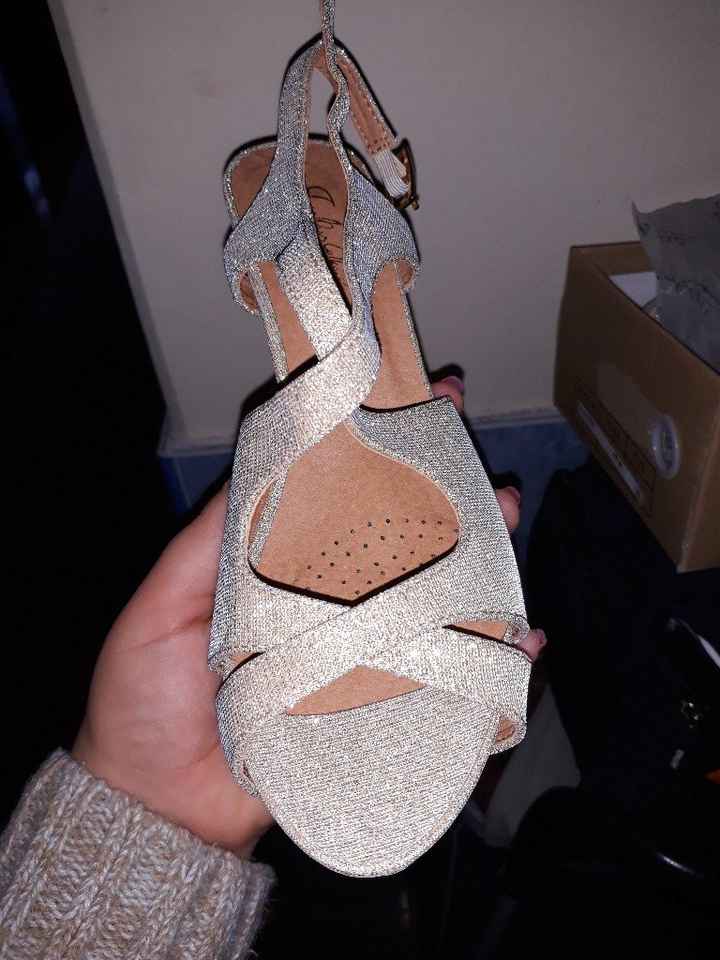  Sapatos - 1