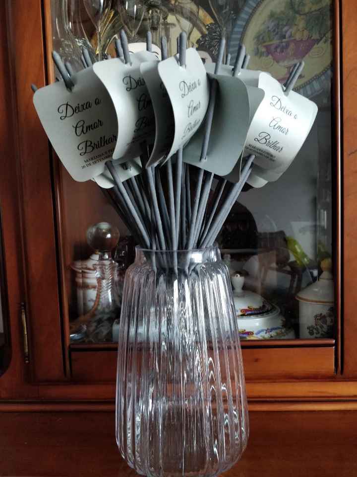 Alguns pormenores de decoração, lembranças e as unhas da noiva - 7