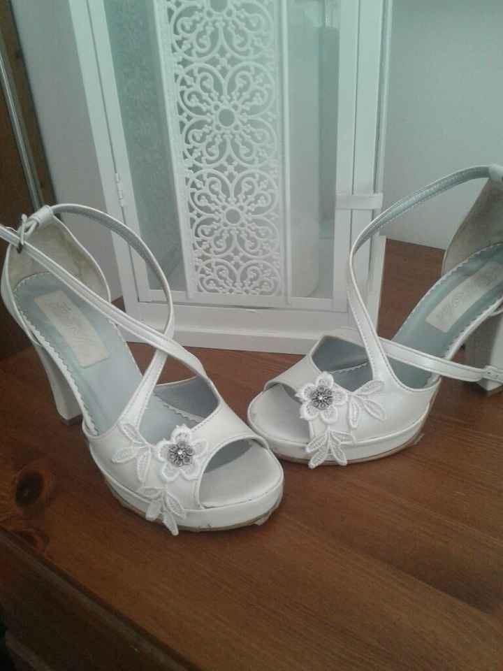 Os meus sapatos personalizados por mim... - 2