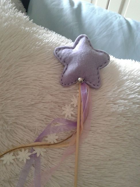 a noiva e que fala ...varinhas da alegria para as meninas - 1