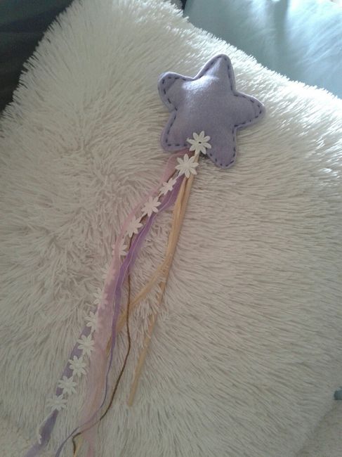 a noiva e que fala ...varinhas da alegria para as meninas - 2