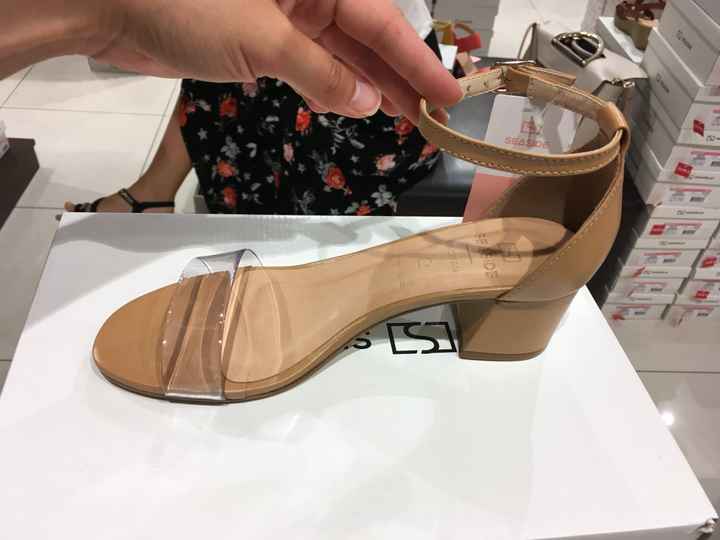 Sapatos + sapatos... - 1