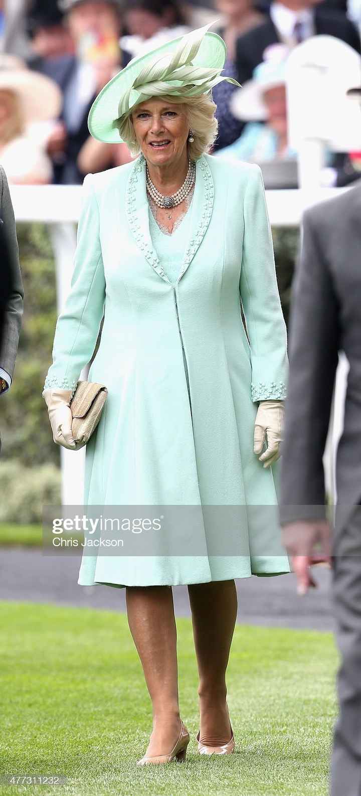 o Arco-íris invade a Comunidade 🌈 Inspirações com Verde-água na Família Real Inglesa 👑🇬🇧 - 8