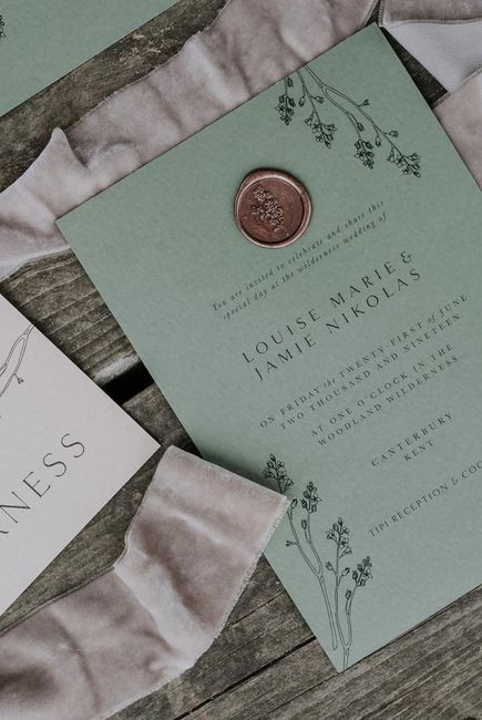 O Arco-íris invade a Comunidade 🌈 Inspirações com Verde-água para Convites 4