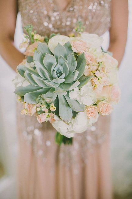 O Arco-íris invade a Comunidade 🌈 Inspirações com Verde-água para Bouquets e Boutonnière 2