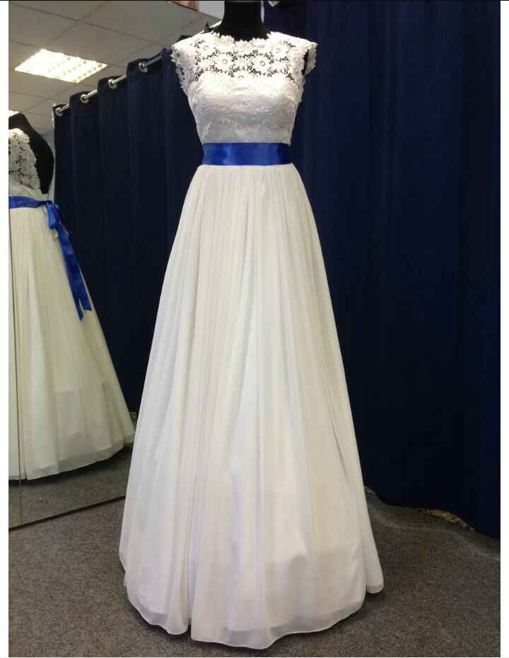 Mês de abril - Vestidos de noiva com promenores azuis - 5
