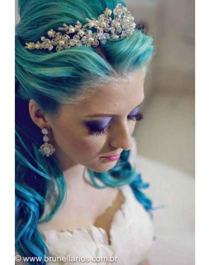 Mês de abril - fotos de noiva com o cabelo azul - 3