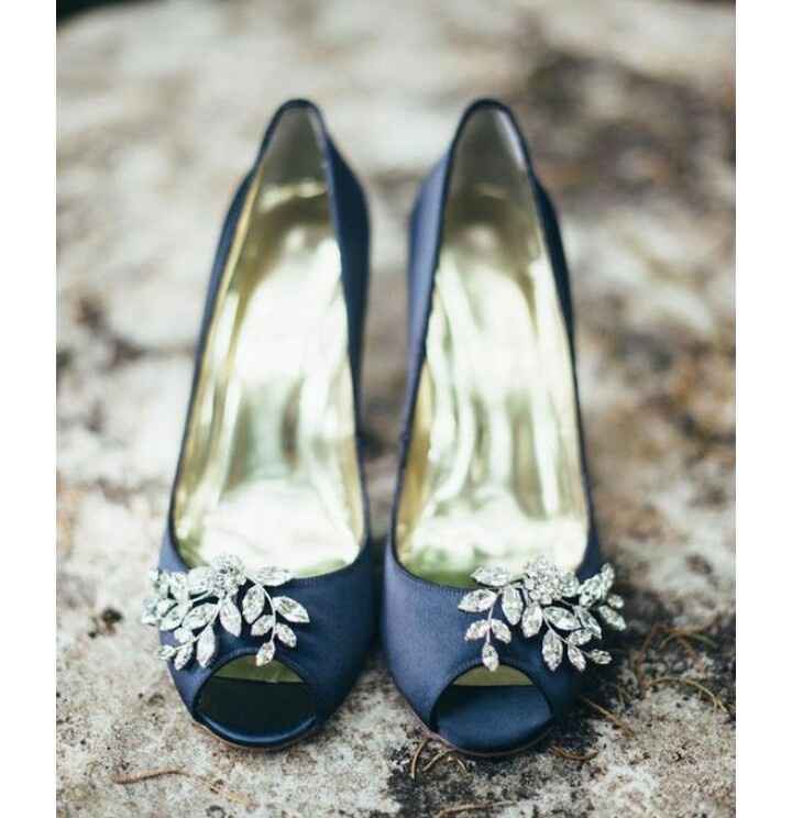 Mês de abril - sapatos azuis para noiva - 13