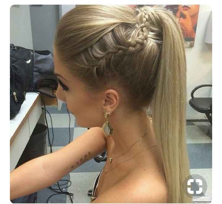Escolha difícil do penteado 😫 - 2