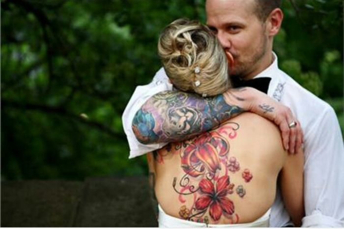 Noivas tatuadas rosa e não só - 5