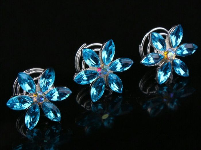 Acessórios para cabelo azul - mês abril - 1