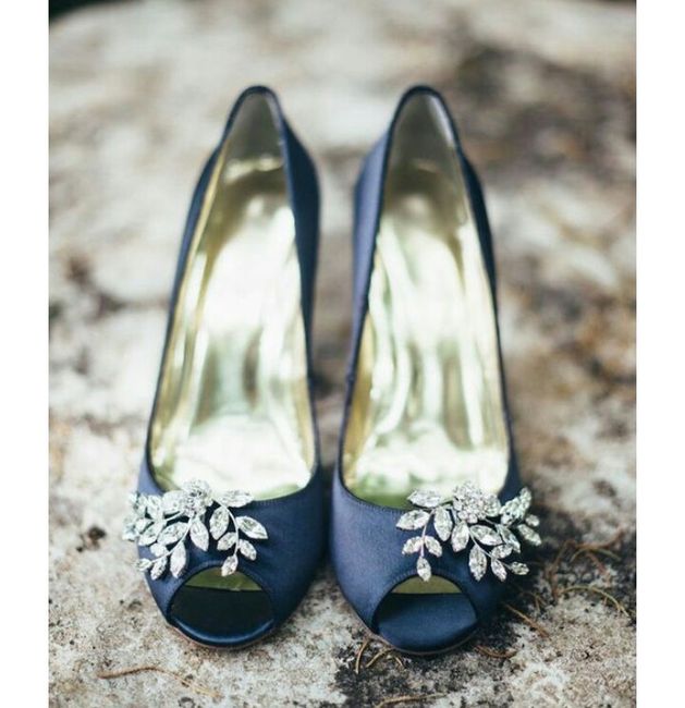 Mês de abril - sapatos azuis para noiva - 13