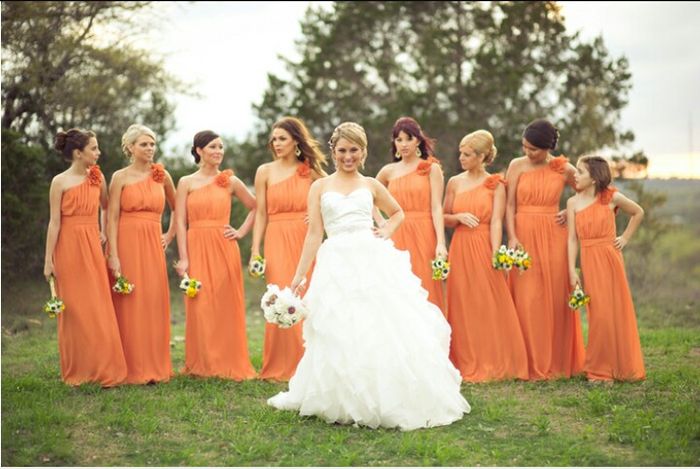 Mês de junho - mês laranja - inspirações para vestidos de madrinha/damas de honra 12