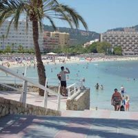 "hotel pinero bahia de palma" - 4